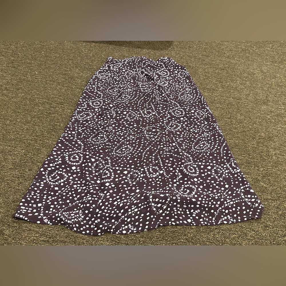 EUC Sag Harbor Elegant Purple White Pattern Skirt Career Sz 8 casual bottom